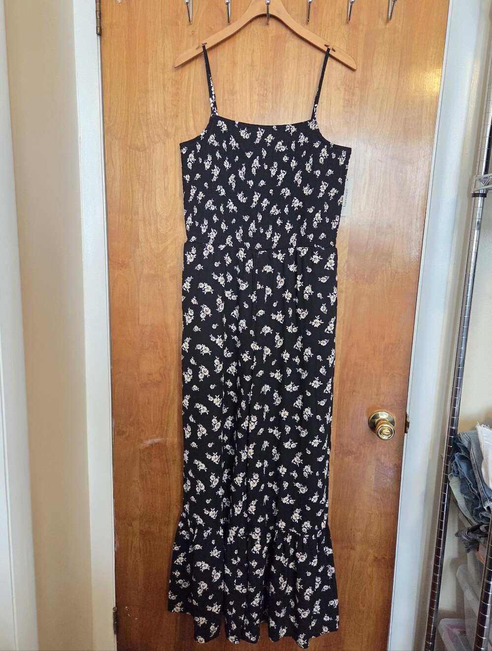 Francesca's Collections Black and White Floral Ruffle Flare Jump Suit